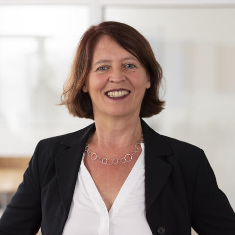 Dr. Anke Butscher